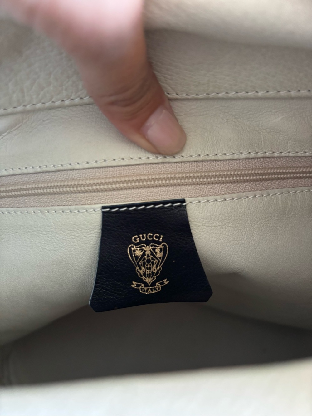 Vintage Rare Gucci leather bag - Picture 8 of 12
